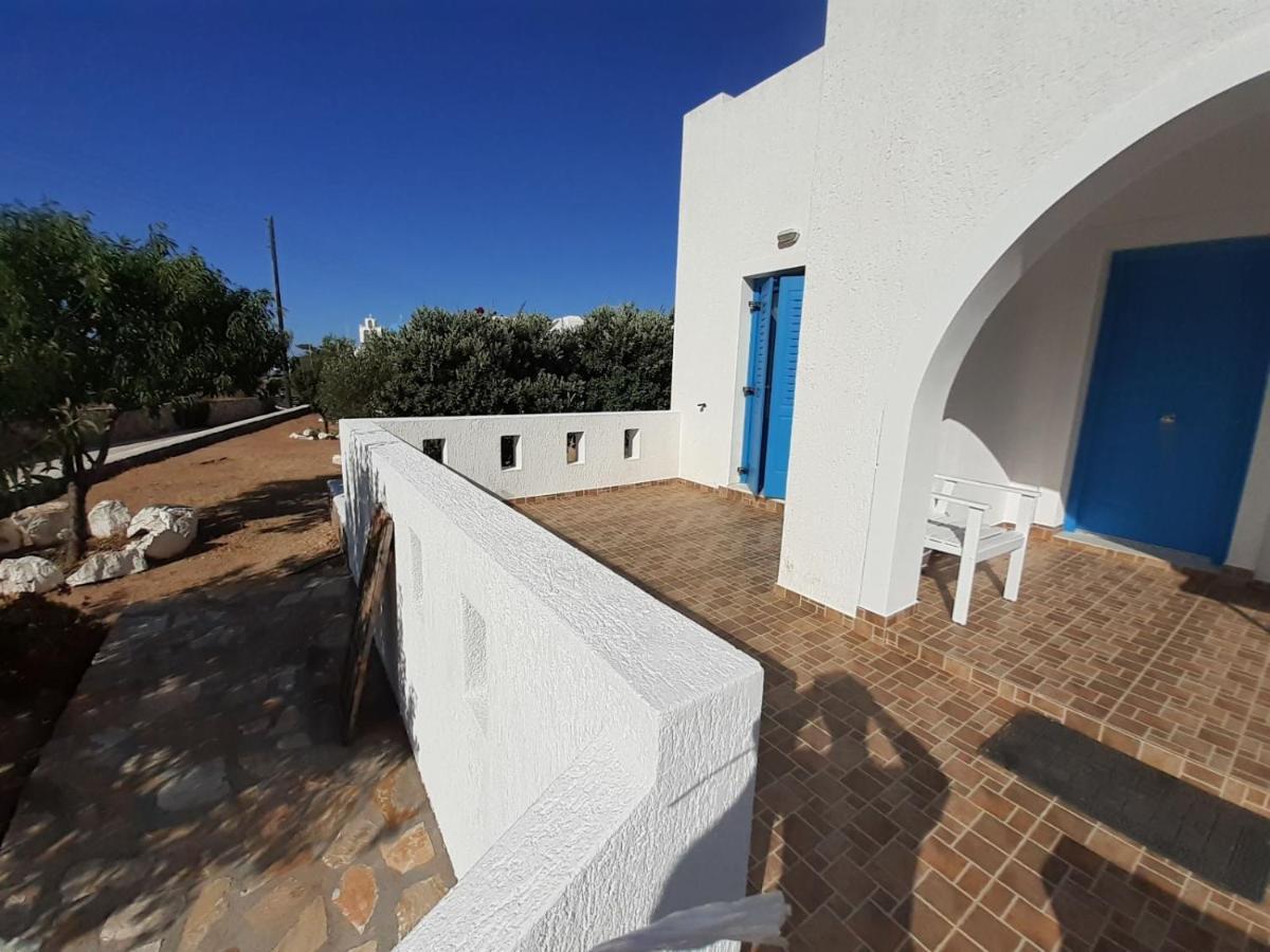 Taxiarchis Studios Agios Georgios  Buitenkant foto