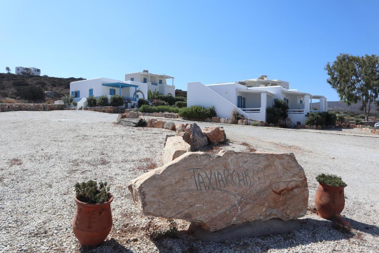 Taxiarchis Studios Agios Georgios  Buitenkant foto