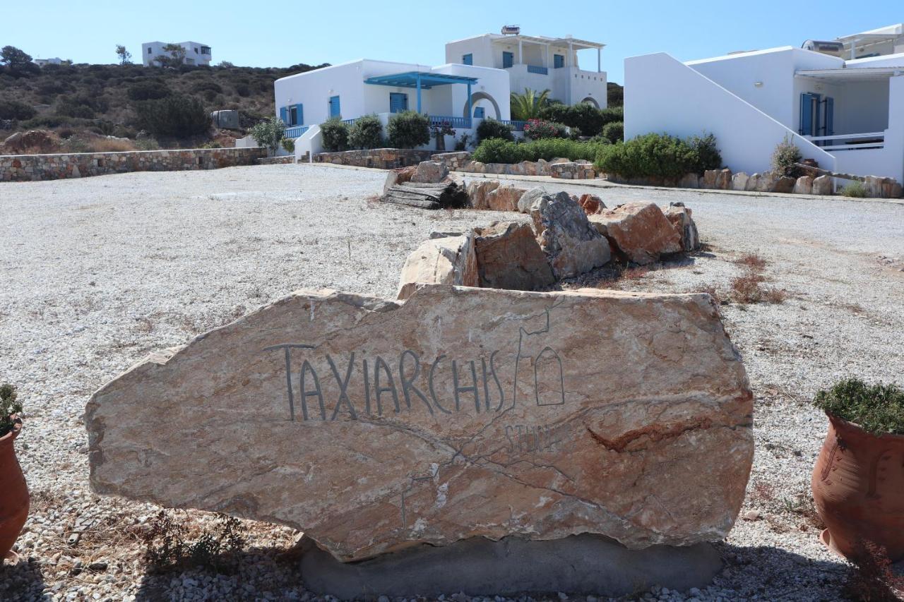 Taxiarchis Studios Agios Georgios  Buitenkant foto