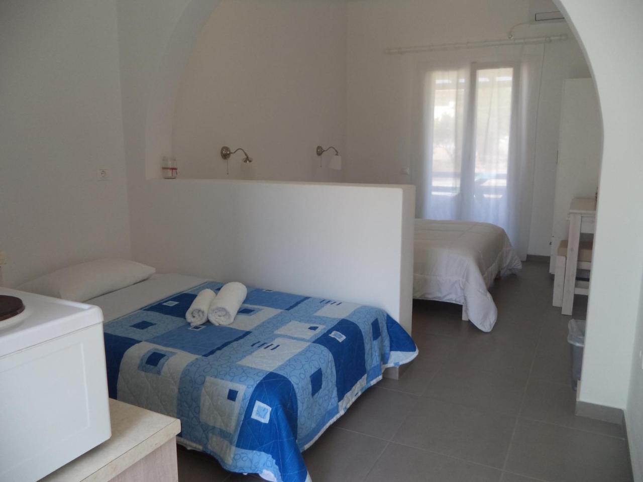 Taxiarchis Studios Agios Georgios  Buitenkant foto